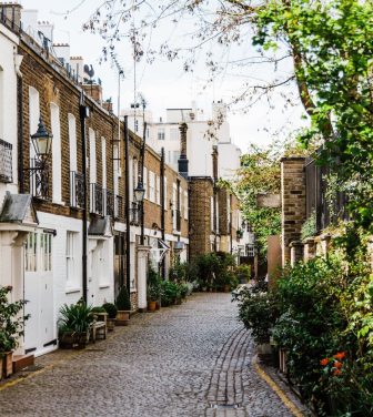 Photo showing a picturesque cobbled street in London