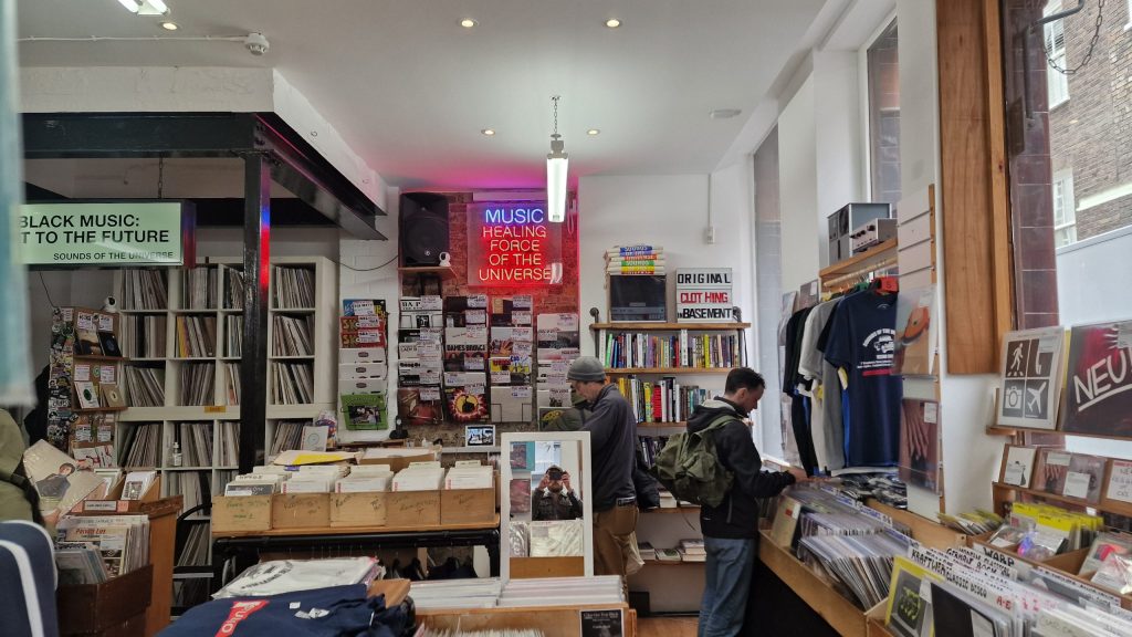 ALL THE SOUNDS OF THE UNIVERSE: Surprising it fits in about 5m squared. (Image Credit: George Gardner)